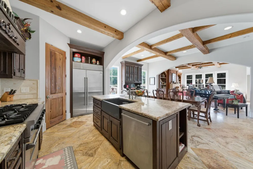 2370 Bolsover Street Houston, TX 77005