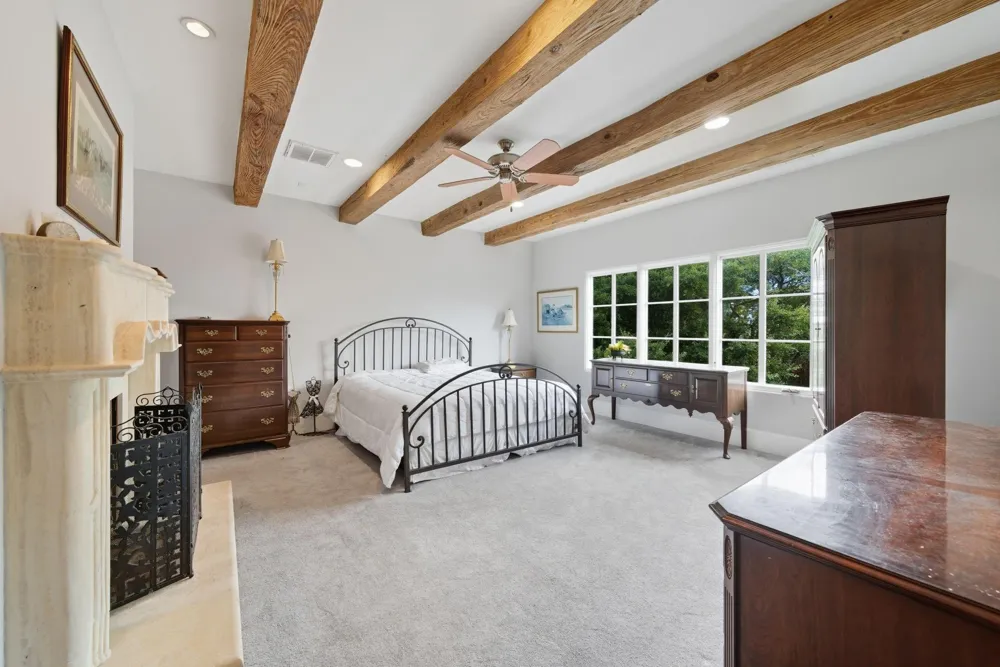 2370 Bolsover Street Houston, TX 77005