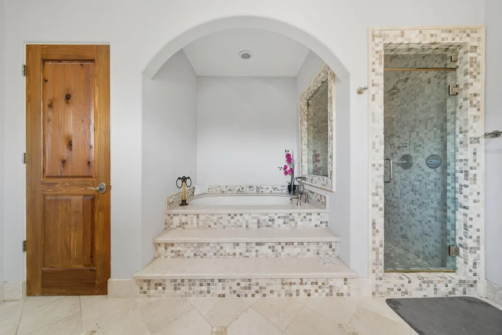 2370 Bolsover Street Houston, TX 77005