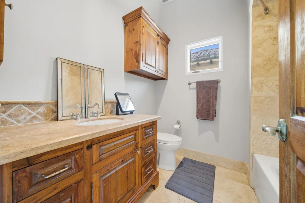 2370 Bolsover Street Houston, TX 77005