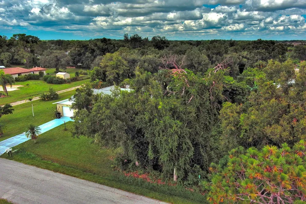 GILLESPIE STREET Englewood, FL 34223