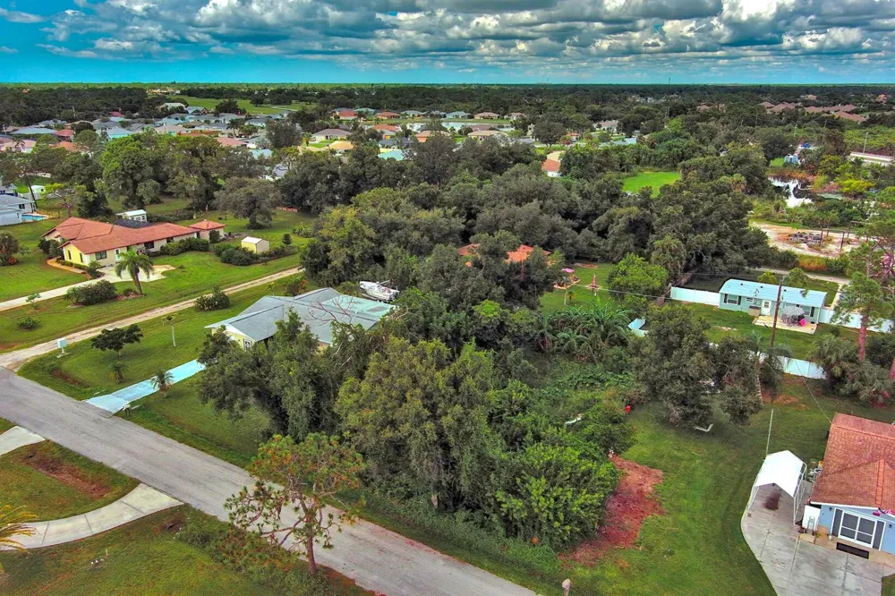GILLESPIE STREET Englewood, FL 34223