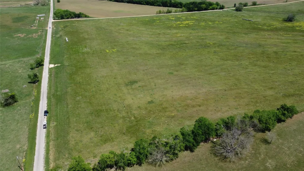 2 County Road 440 Thorndale, TX 76577