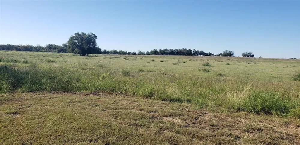 2 County Road 440 Thorndale, TX 76577