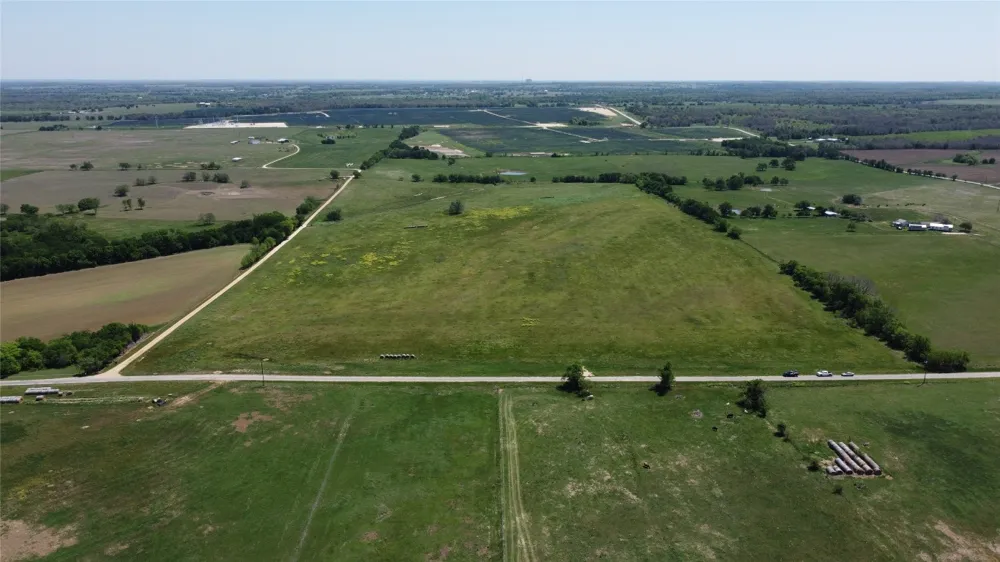 2 County Road 440 Thorndale, TX 76577