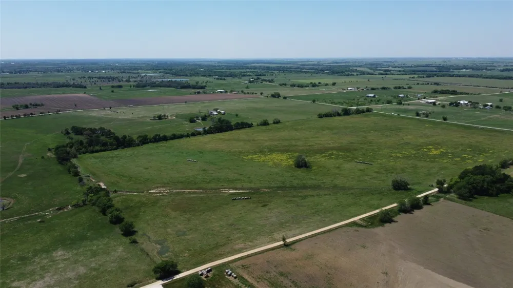 2 County Road 440 Thorndale, TX 76577