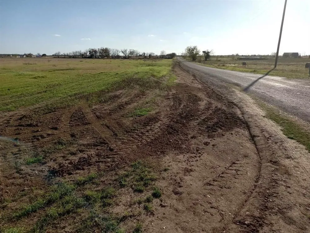 2 County Road 440 Thorndale, TX 76577