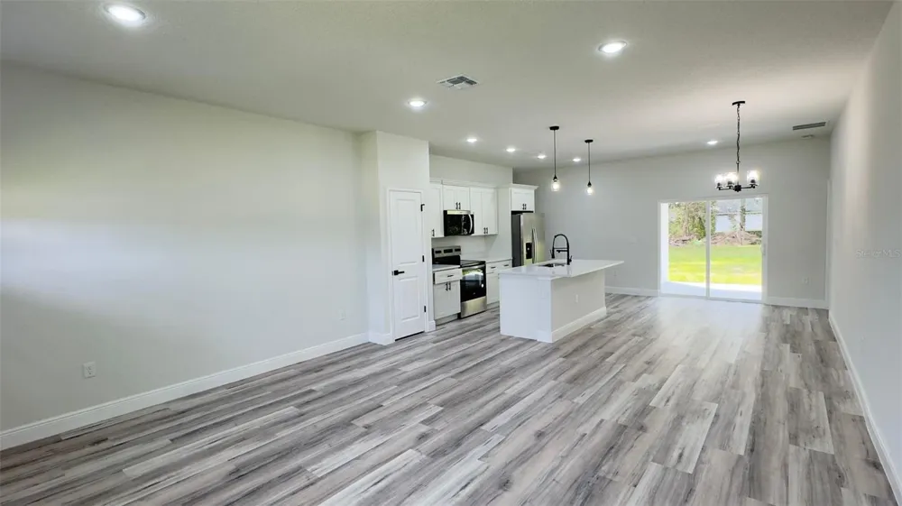 3462 W CENTURY BOULEVARD Citrus Springs, FL 34433