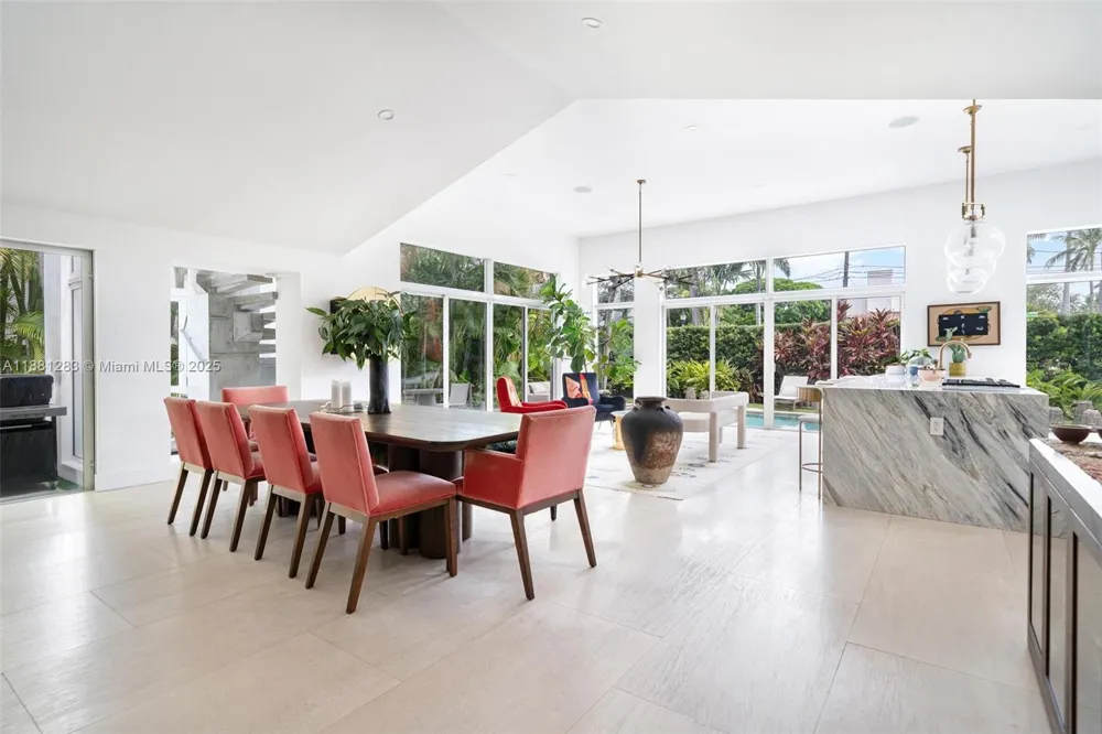 520 E Dilido Dr Miami Beach, FL 33139
