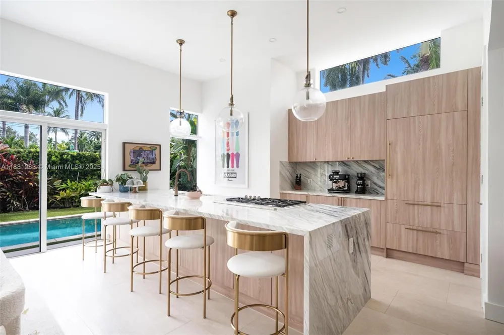 520 E Dilido Dr Miami Beach, FL 33139