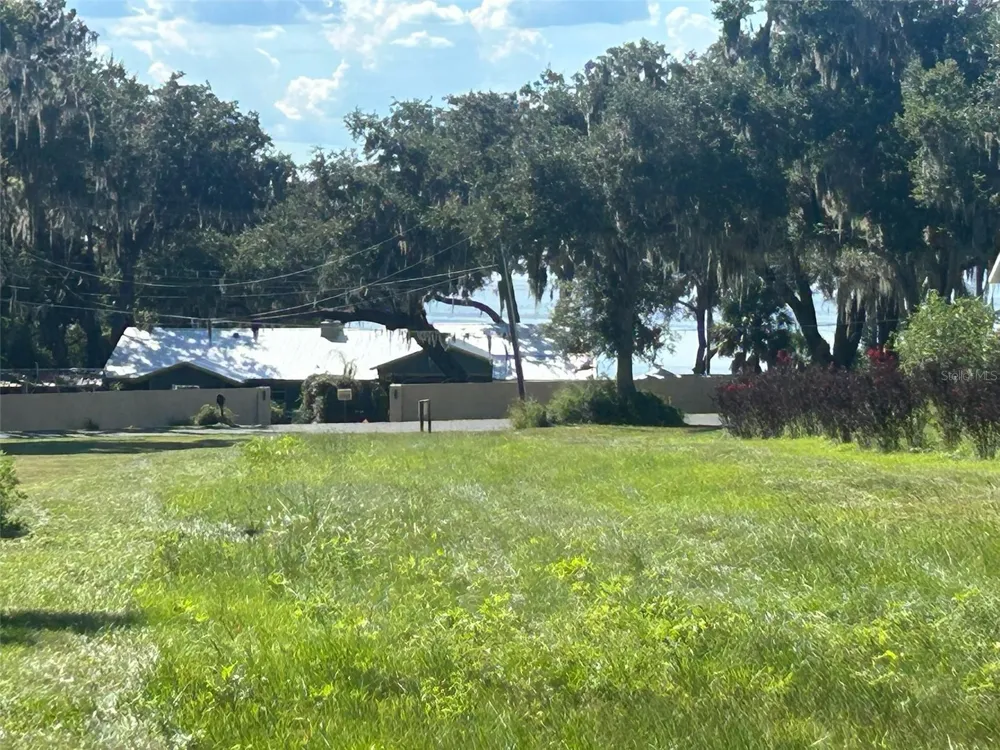 15365 SE 140TH AVENUE ROAD Weirsdale, FL 32195