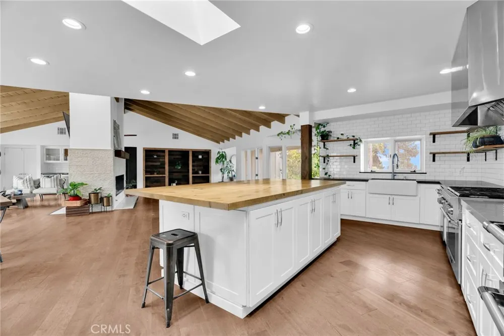 1133 Granvia Altamira Palos Verdes Estates, CA 90274