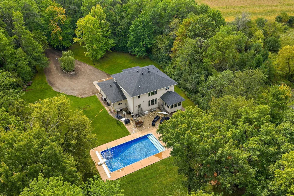 1224 US Highway 12 Roberts, WI 54023