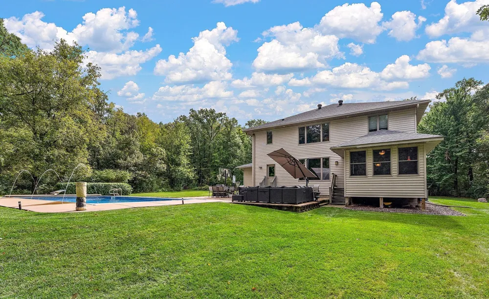 1224 US Highway 12 Roberts, WI 54023