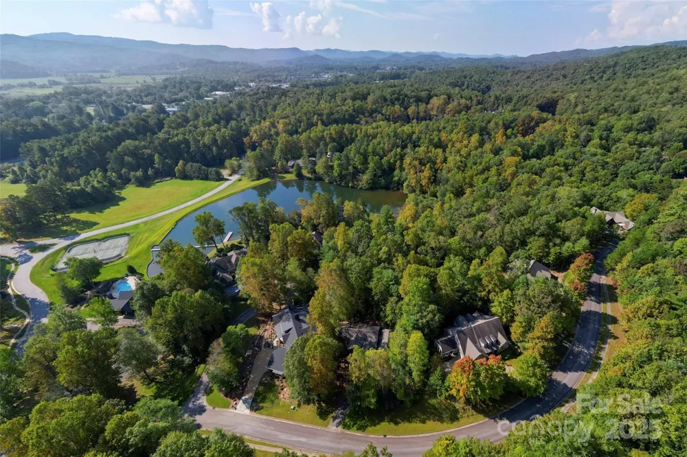 L12R Trailside Court Brevard, NC 28712