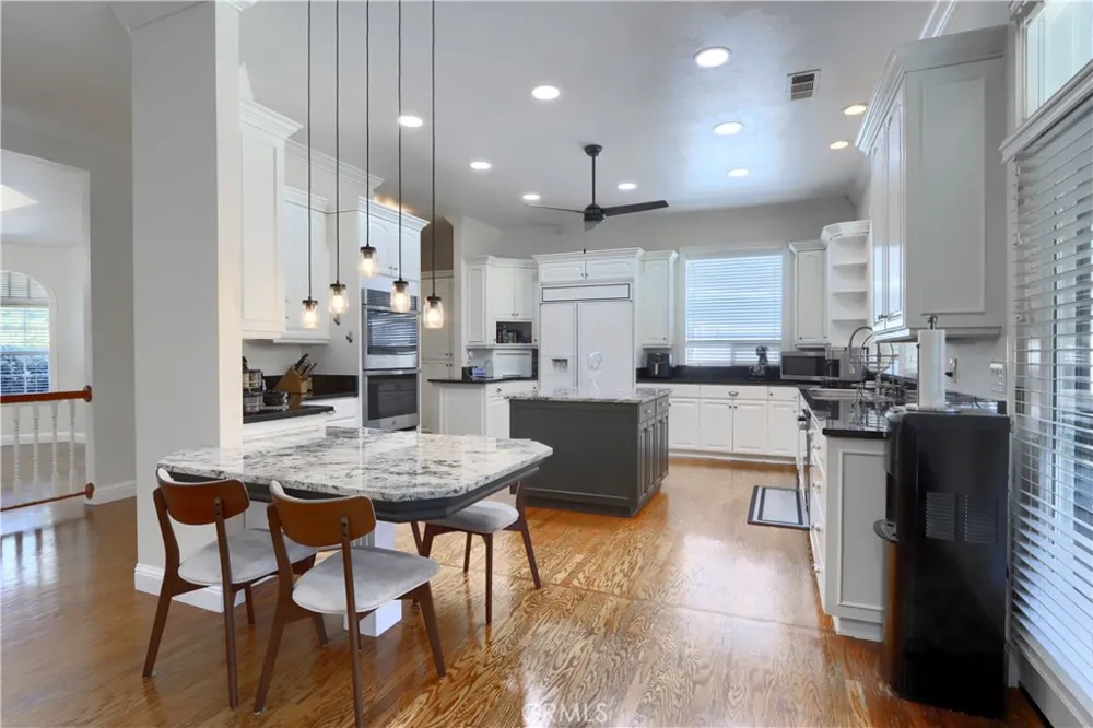 41345 Singing Hills Circle Ahwahnee, CA 93601