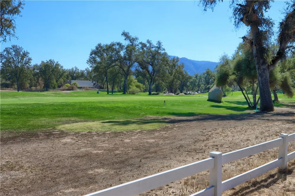 41345 Singing Hills Circle Ahwahnee, CA 93601