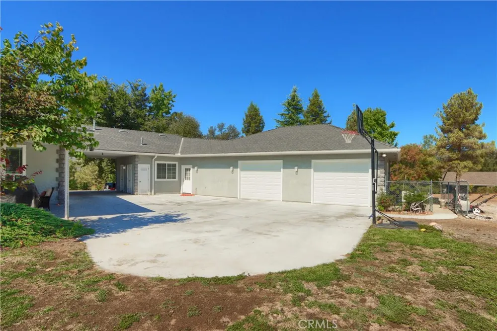 41345 Singing Hills Circle Ahwahnee, CA 93601