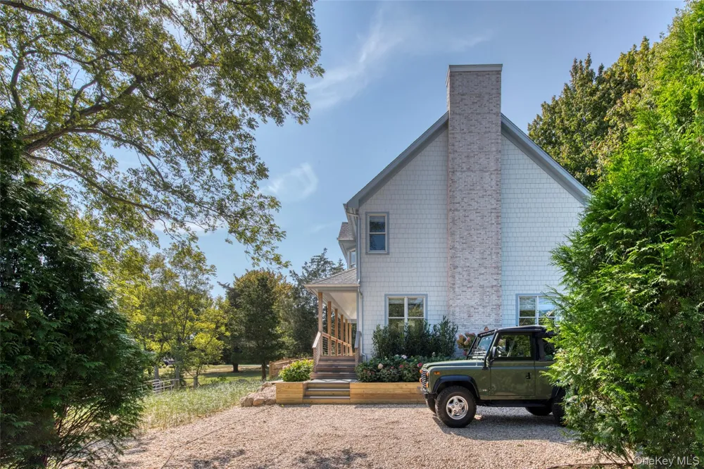 980 Manhanset Avenue Greenport, NY 11944