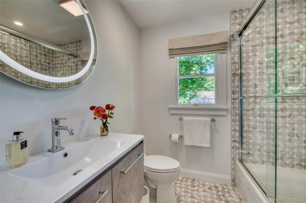 980 Manhanset Avenue Greenport, NY 11944