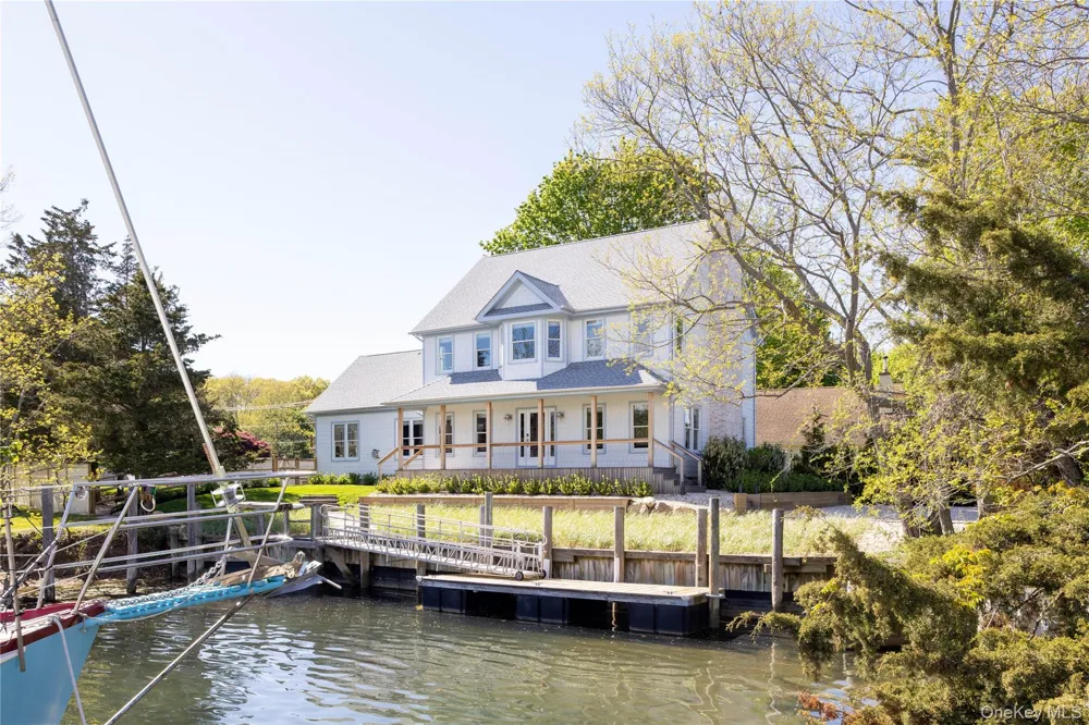 980 Manhanset Avenue Greenport, NY 11944