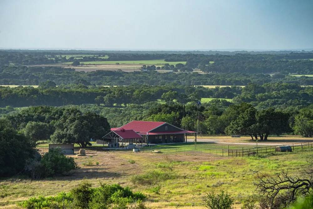 3021 Farm to Market 1689 Comanche, TX 76442