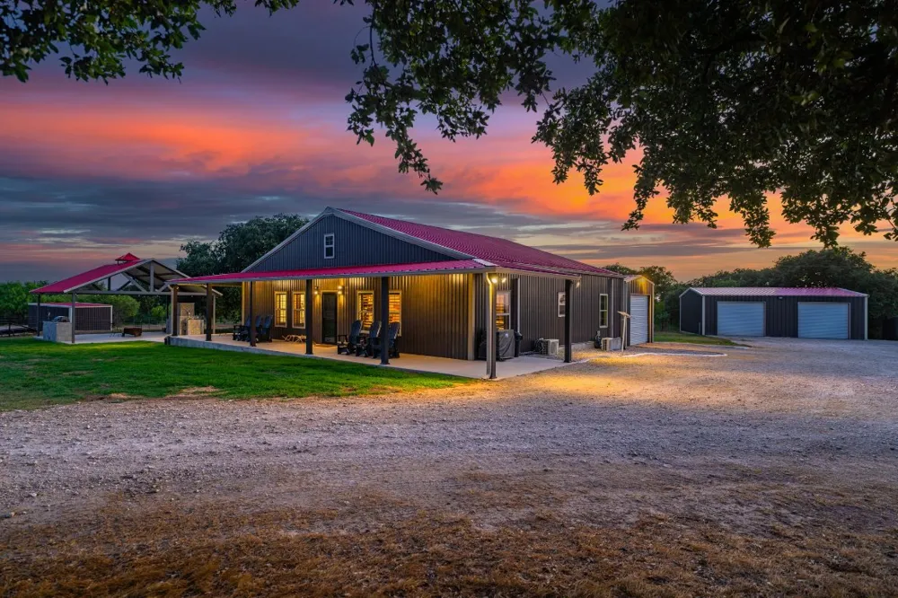 3021 Farm to Market 1689 Comanche, TX 76442