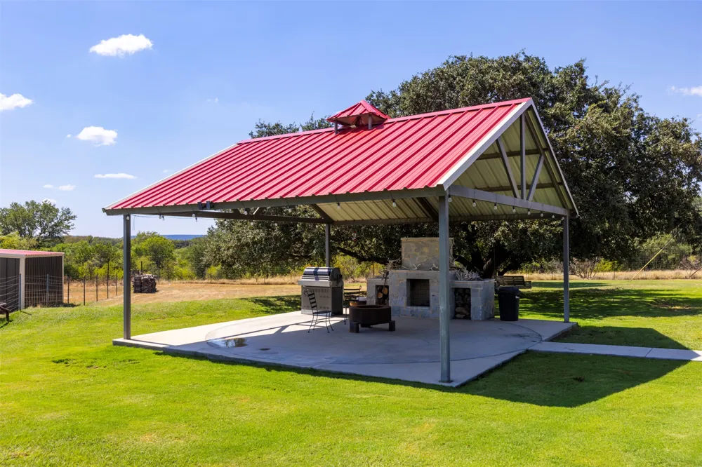 3021 Farm to Market 1689 Comanche, TX 76442