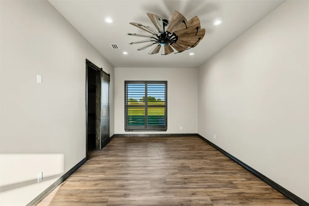 3021 Farm to Market 1689 Comanche, TX 76442
