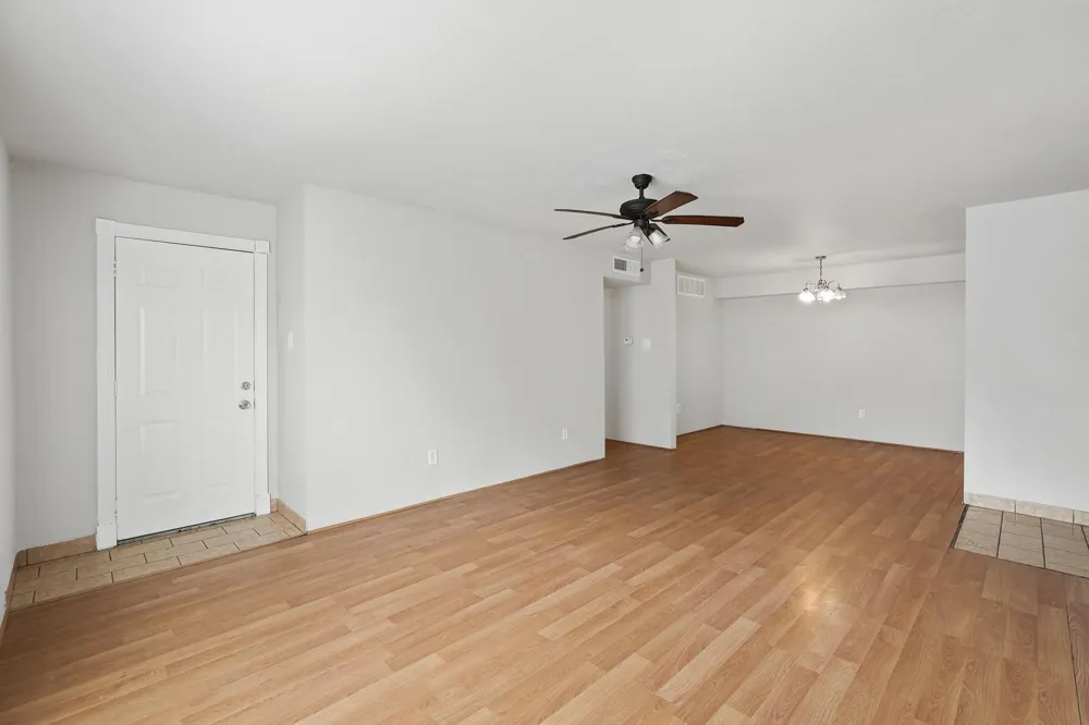 5667 Birchmont Drive #H Houston, TX 77091