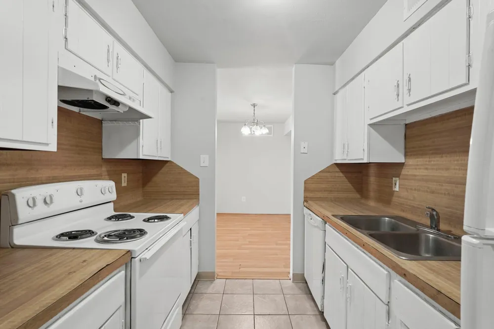 5667 Birchmont Drive #H Houston, TX 77091