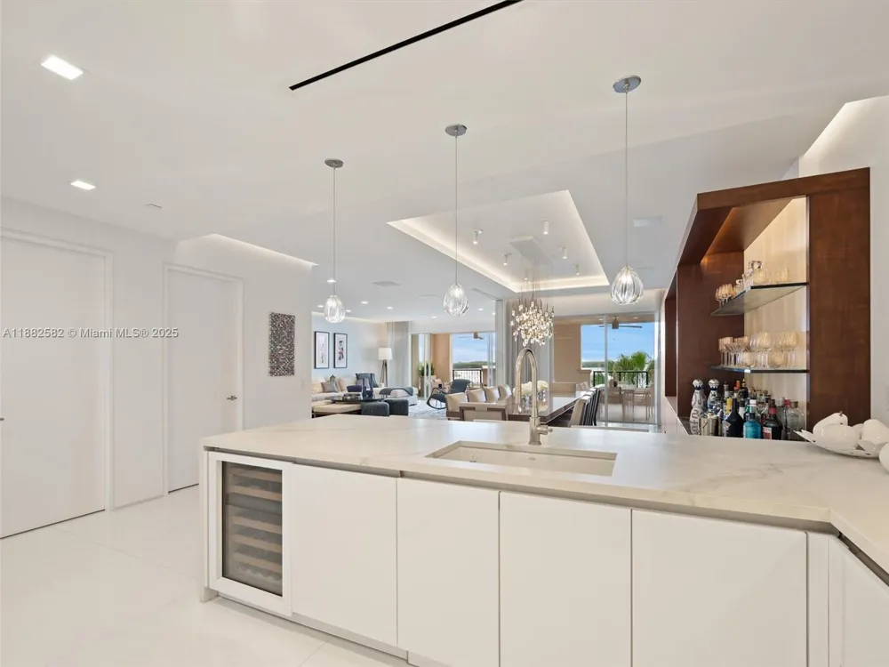 5053 Fisher Island Dr #5053 Miami Beach, FL 33109