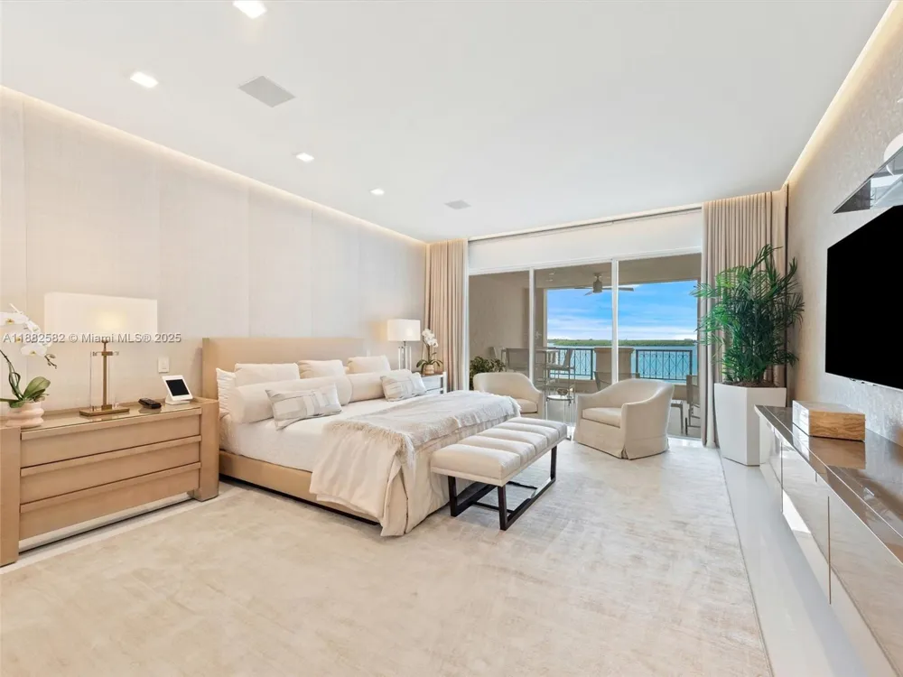 5053 Fisher Island Dr #5053 Miami Beach, FL 33109