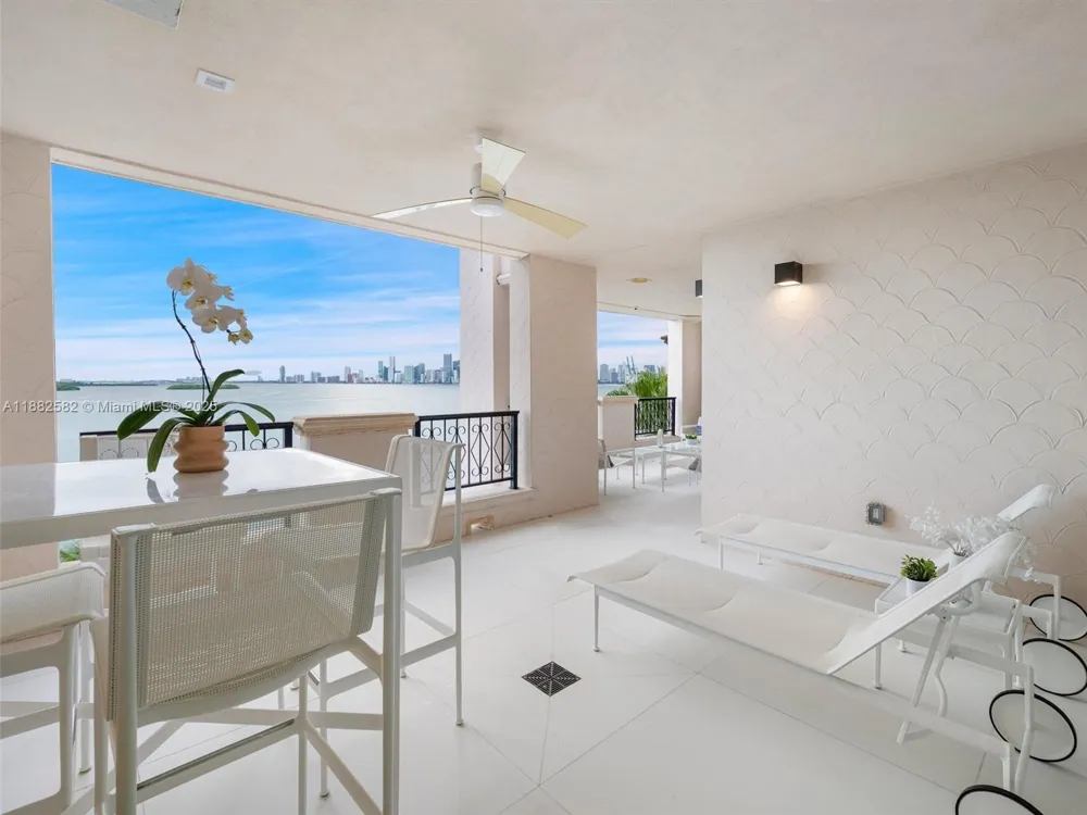 5053 Fisher Island Dr #5053 Miami Beach, FL 33109