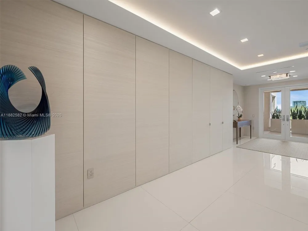 5053 Fisher Island Dr #5053 Miami Beach, FL 33109