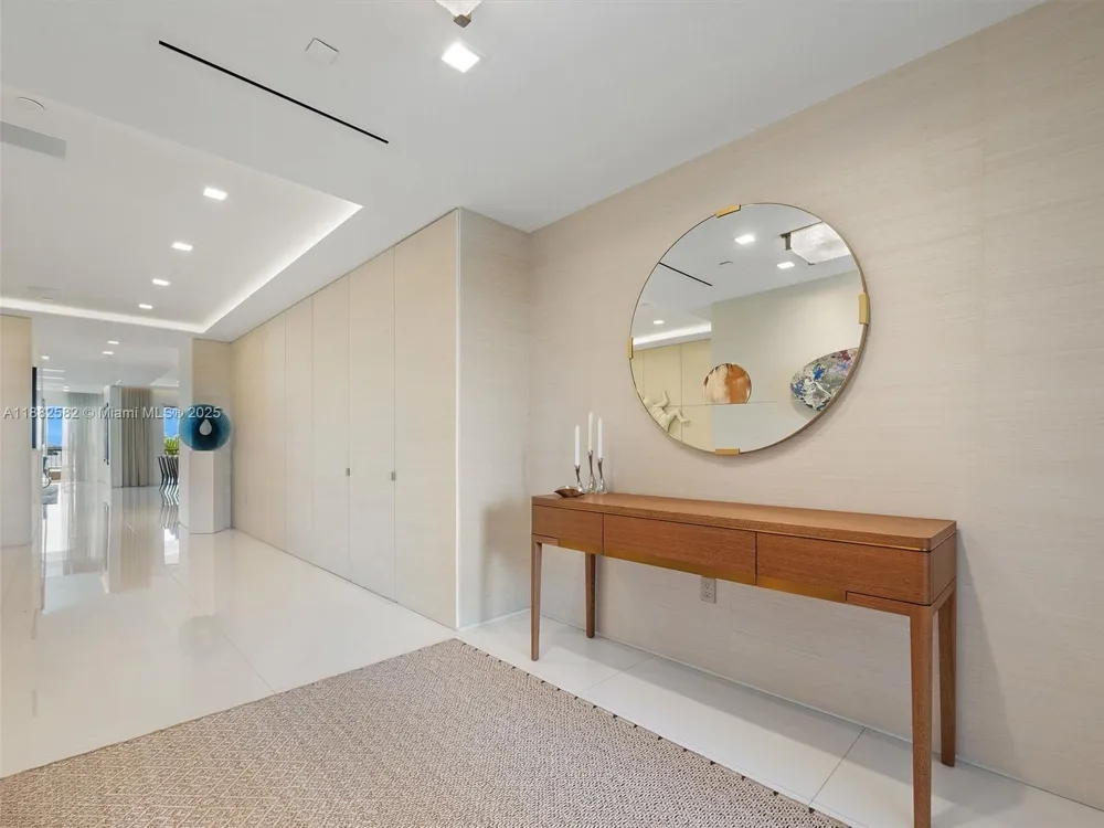 5053 Fisher Island Dr #5053 Miami Beach, FL 33109