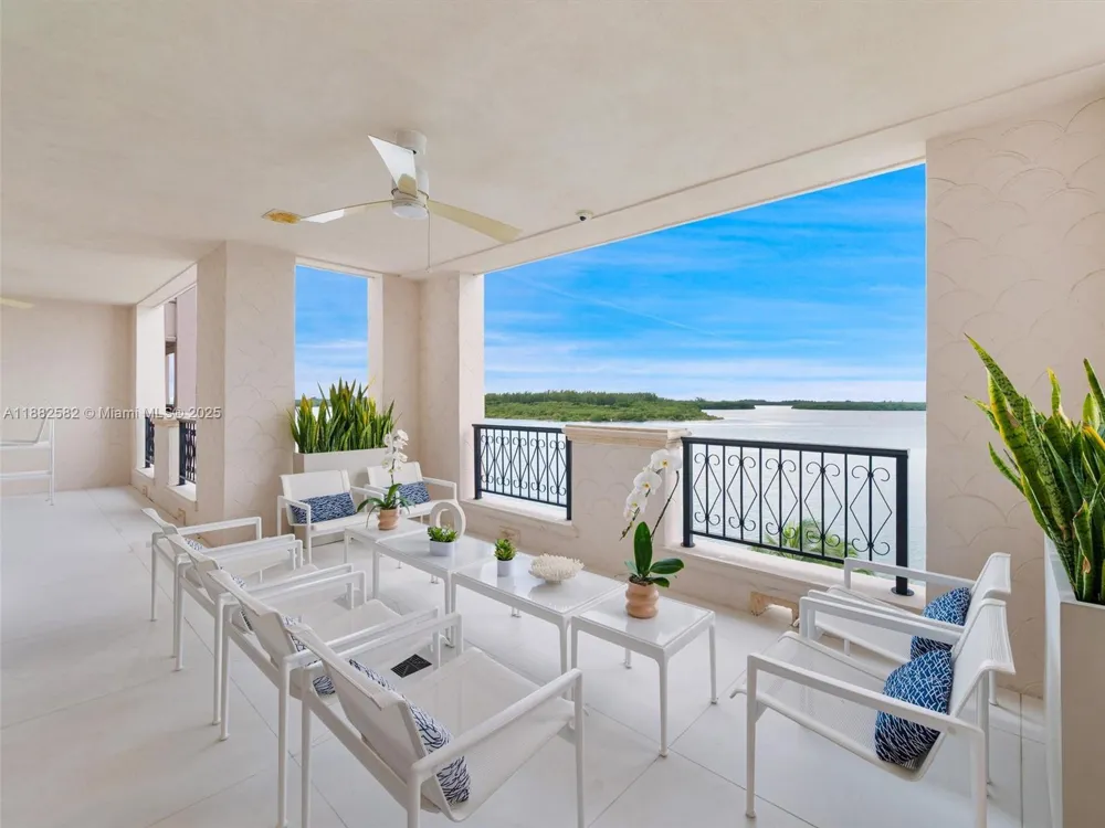 5053 Fisher Island Dr #5053 Miami Beach, FL 33109