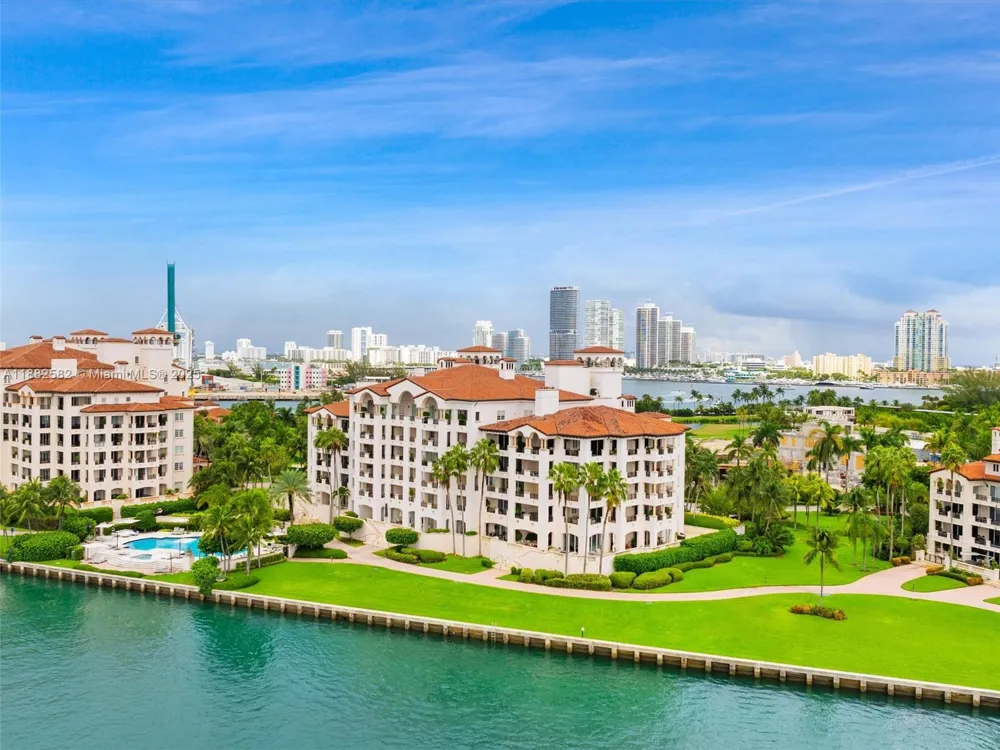 5053 Fisher Island Dr #5053 Miami Beach, FL 33109