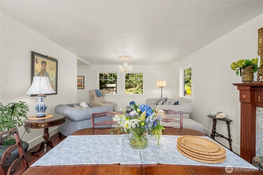 24 Broadway Hill Road Hoquiam, WA 98550