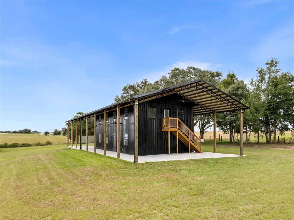 23220 NW 27TH ST Morriston, FL 32668