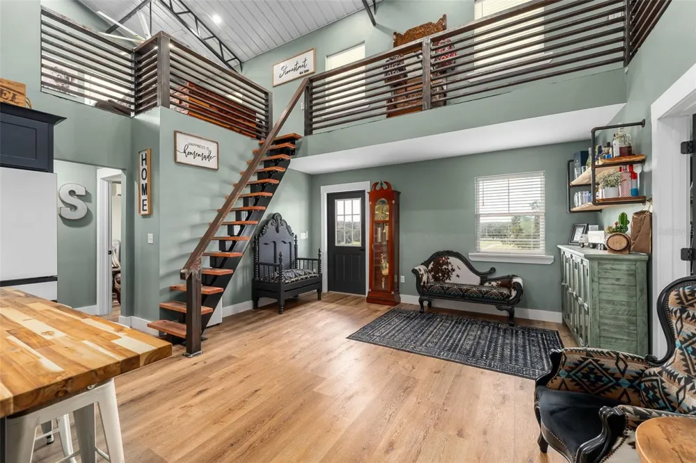 23220 NW 27TH ST Morriston, FL 32668