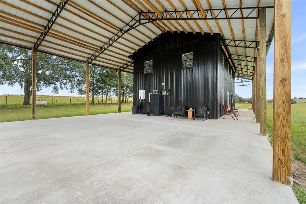 23220 NW 27TH ST Morriston, FL 32668