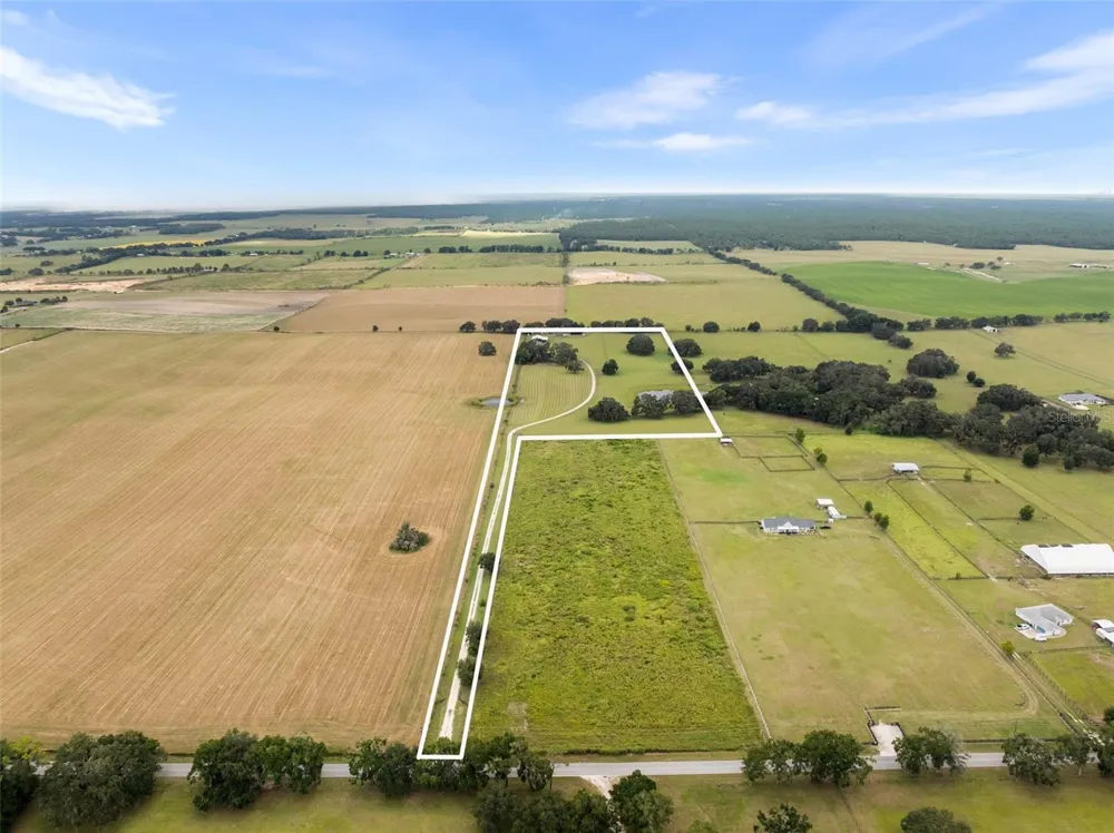 23220 NW 27TH ST Morriston, FL 32668