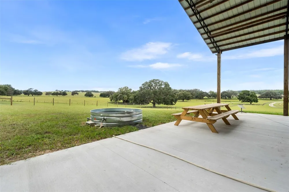 23220 NW 27TH ST Morriston, FL 32668