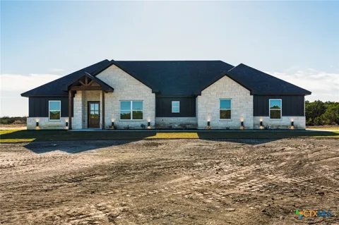 190 Cedar Bluff Loop
