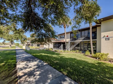 361 AIRPORT AVENUE E #508