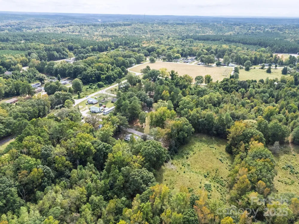 2218 Peachtree Avenue Great Falls, SC 29055