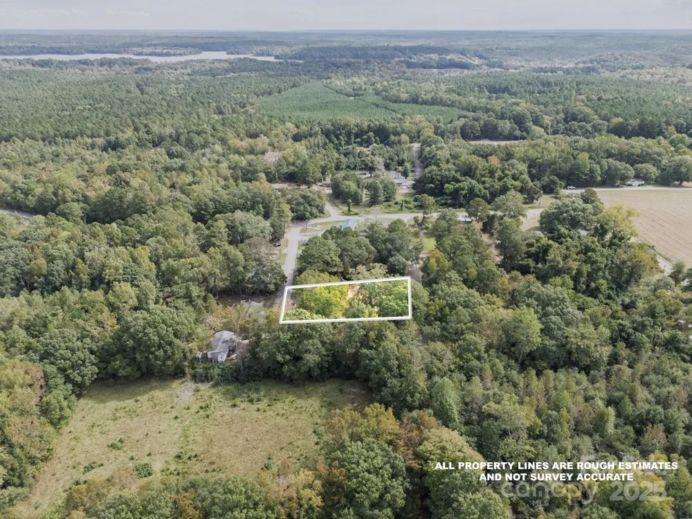 2218 Peachtree Avenue Great Falls, SC 29055