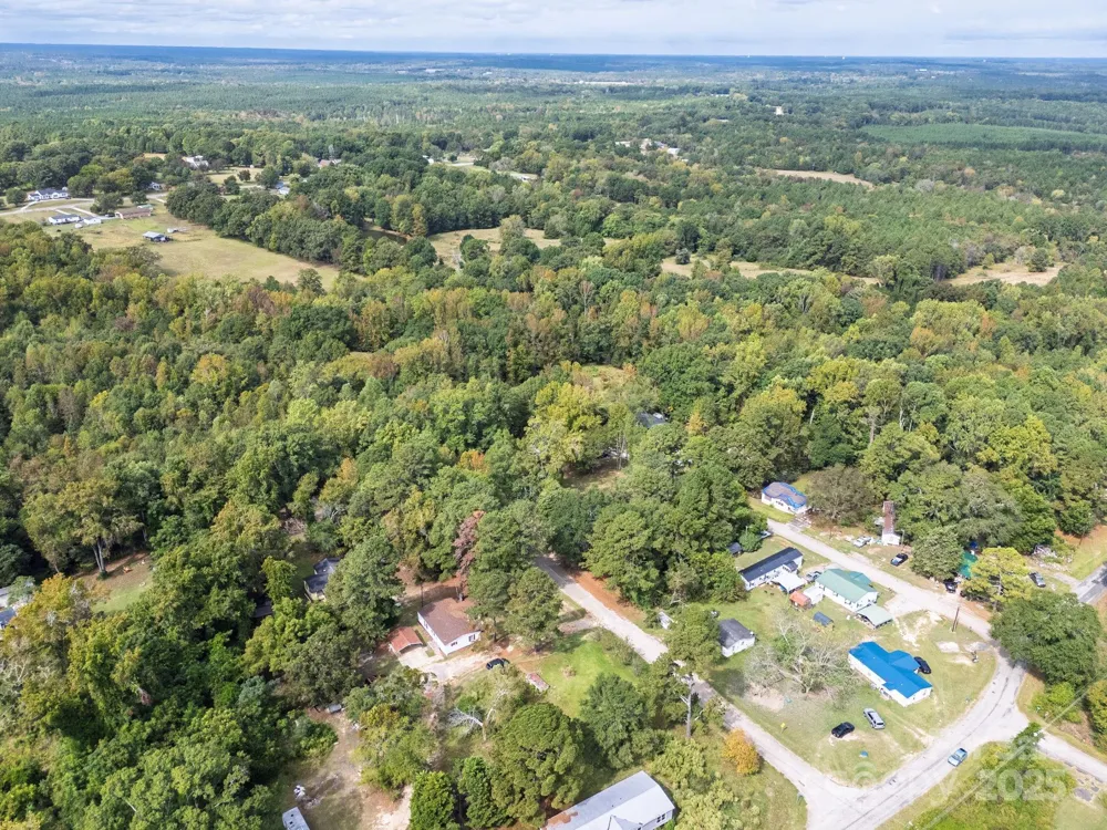 2218 Peachtree Avenue Great Falls, SC 29055