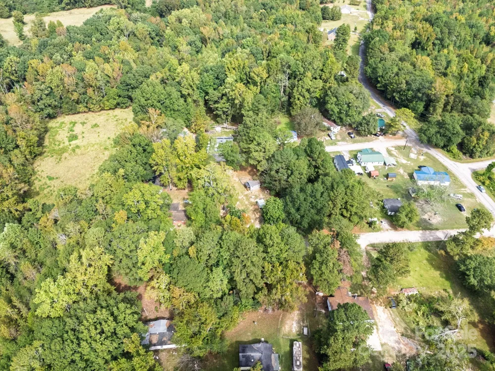 2218 Peachtree Avenue Great Falls, SC 29055